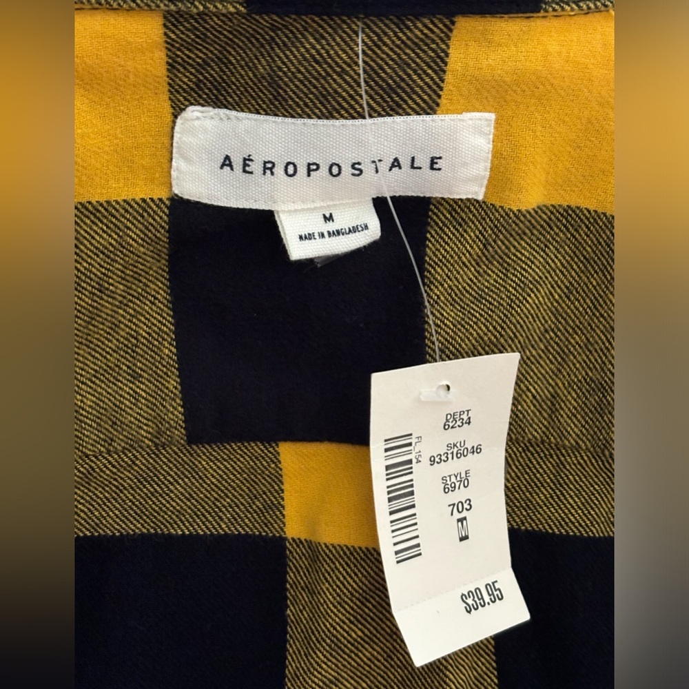 💛🖤CLOSET CLOSE OUT💛🖤
Aeropostale Black & Yellow Flannel Size Medium - Picture 3 of 3
